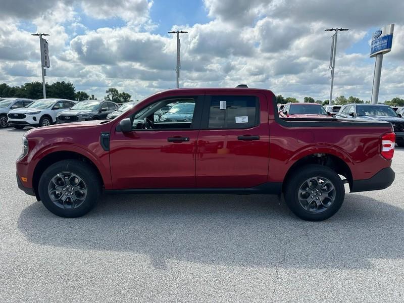 new 2025 Ford Maverick car, priced at $31,574