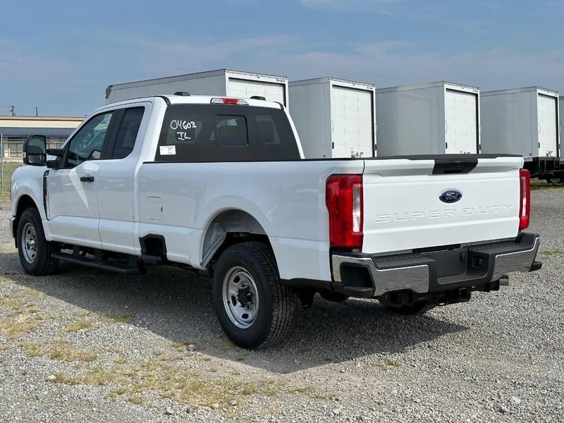 new 2024 Ford F-350 car, priced at $51,980