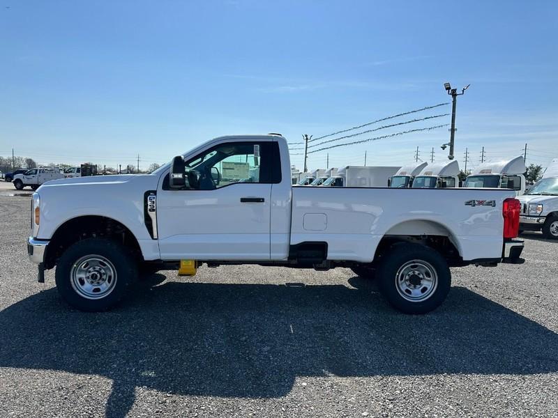 new 2024 Ford F-350 car, priced at $48,980