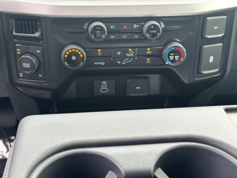 new 2025 Ford F-250 car, priced at $54,707
