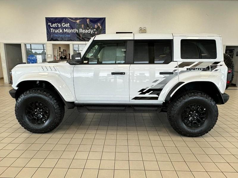 new 2025 Ford Bronco car