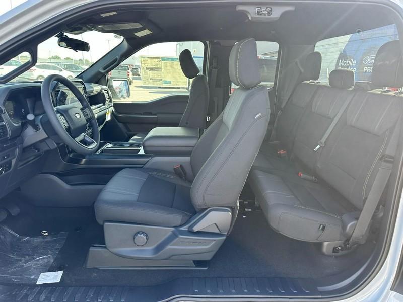 new 2025 Ford F-150 car, priced at $43,307