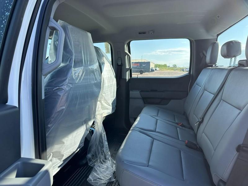 new 2025 Ford F-250 car, priced at $55,880