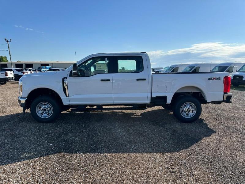 new 2025 Ford F-250 car, priced at $55,880