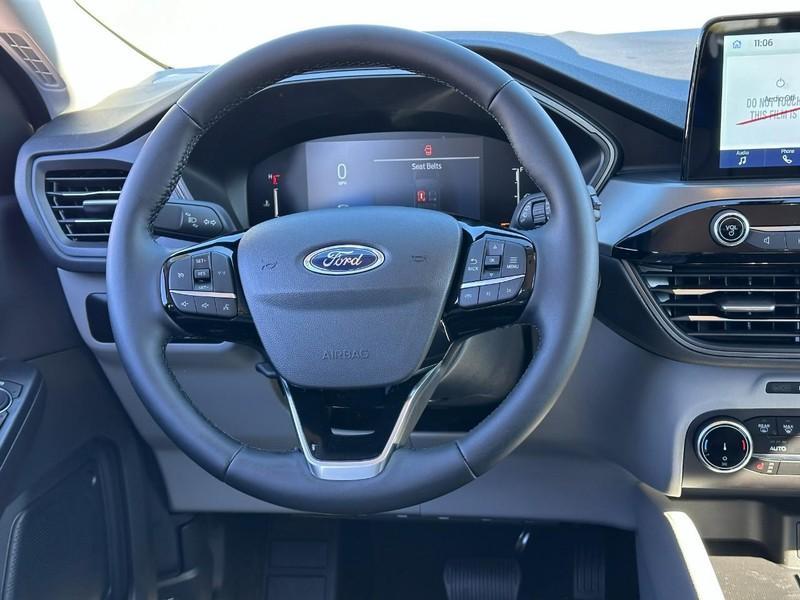 new 2025 Ford Escape car, priced at $30,545