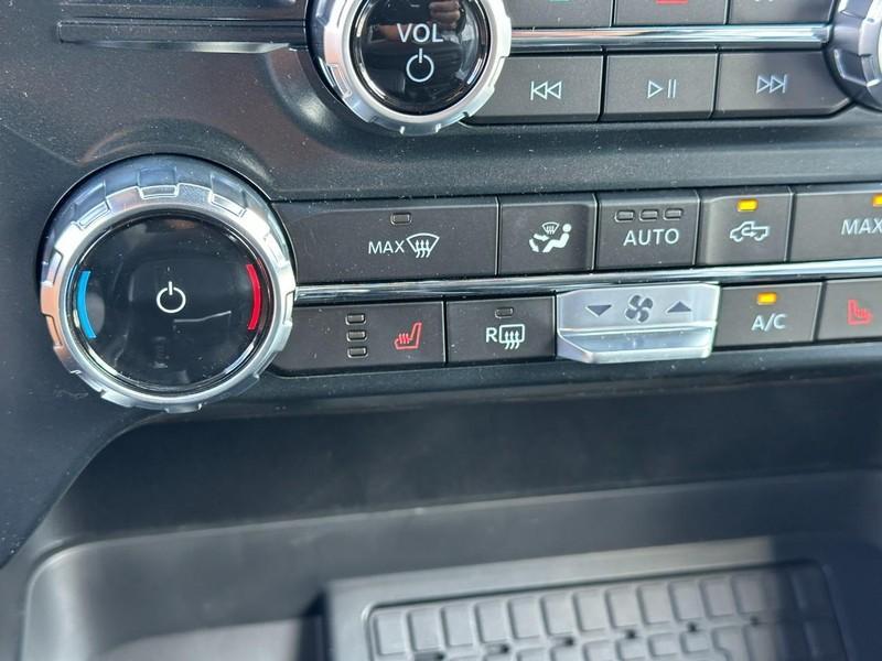 new 2025 Ford F-150 car, priced at $52,128