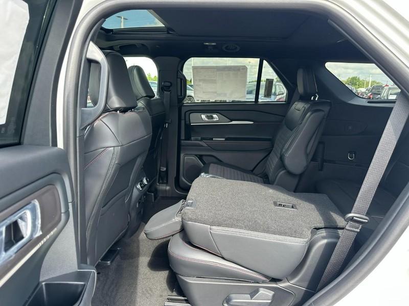 new 2025 Ford Explorer car, priced at $45,993
