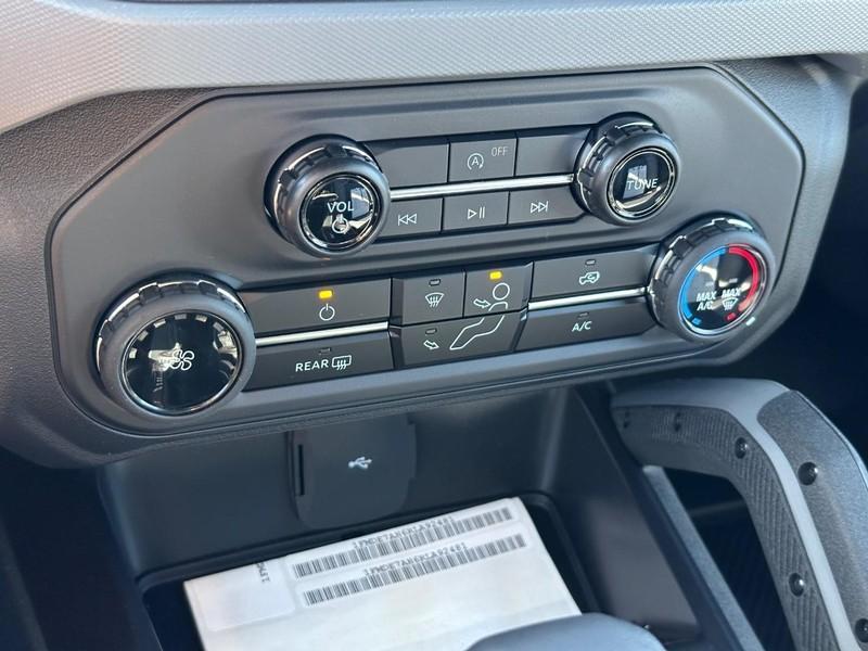 new 2024 Ford Bronco car, priced at $37,015