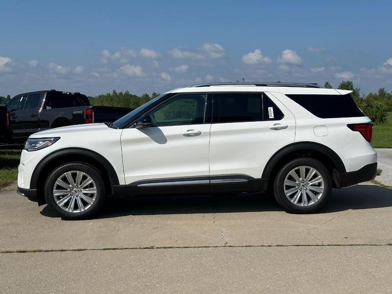 new 2025 Ford Explorer car, priced at $52,121