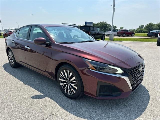 used 2023 Nissan Altima car, priced at $20,500