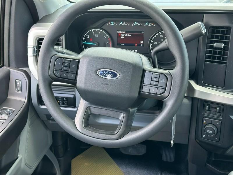 new 2024 Ford F-250 car, priced at $54,690