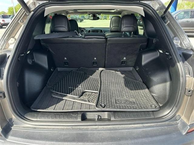 used 2019 Jeep Cherokee car, priced at $22,500