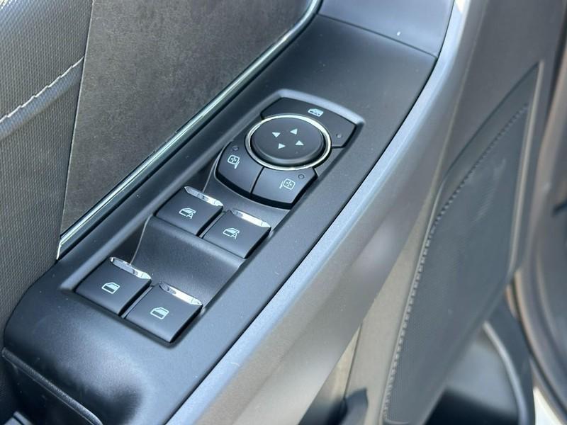 new 2025 Ford F-150 car, priced at $50,402