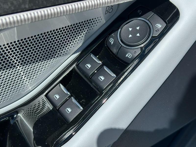 new 2025 Ford Explorer car, priced at $53,189