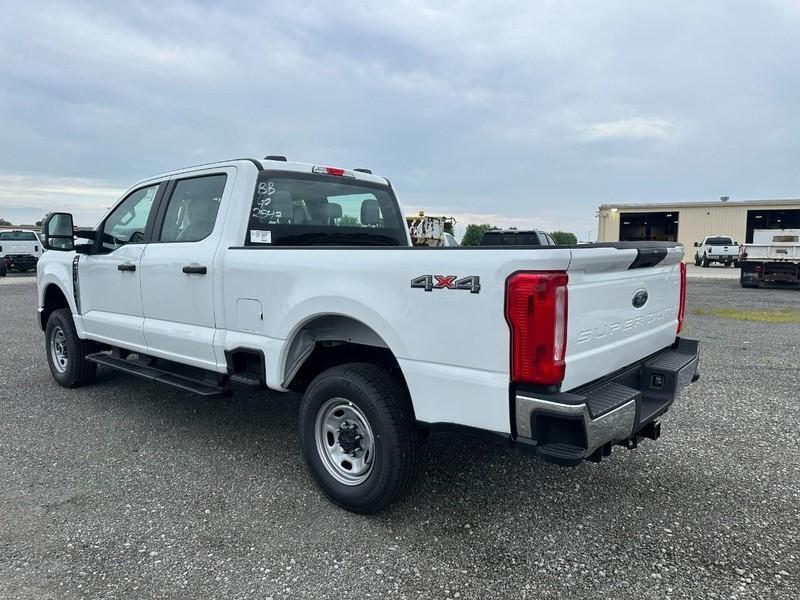 new 2025 Ford F-250 car, priced at $55,435