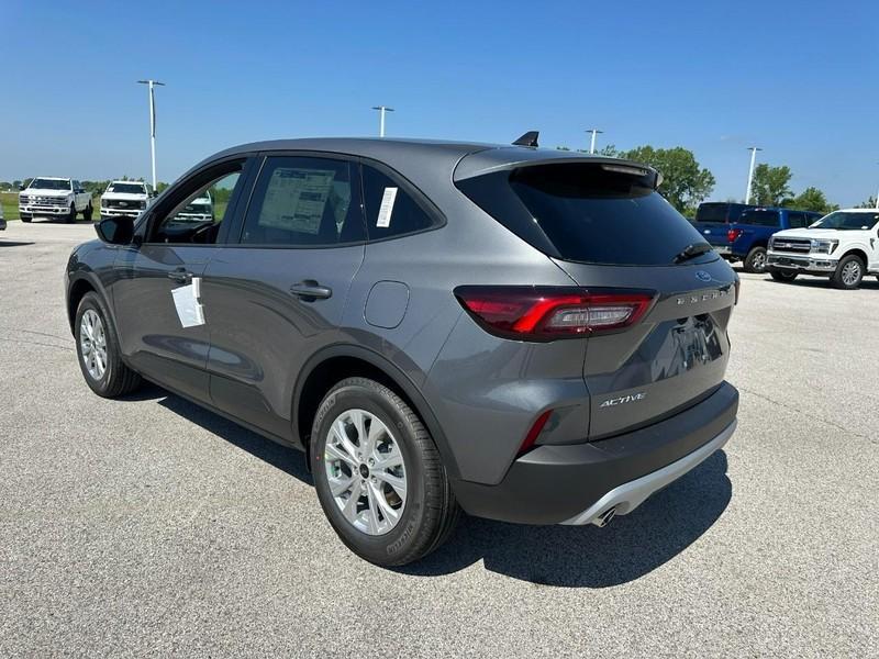 new 2025 Ford Escape car, priced at $27,381