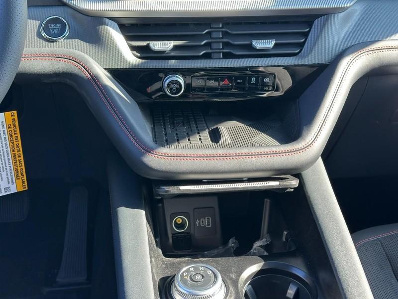 new 2025 Ford Explorer car, priced at $60,764
