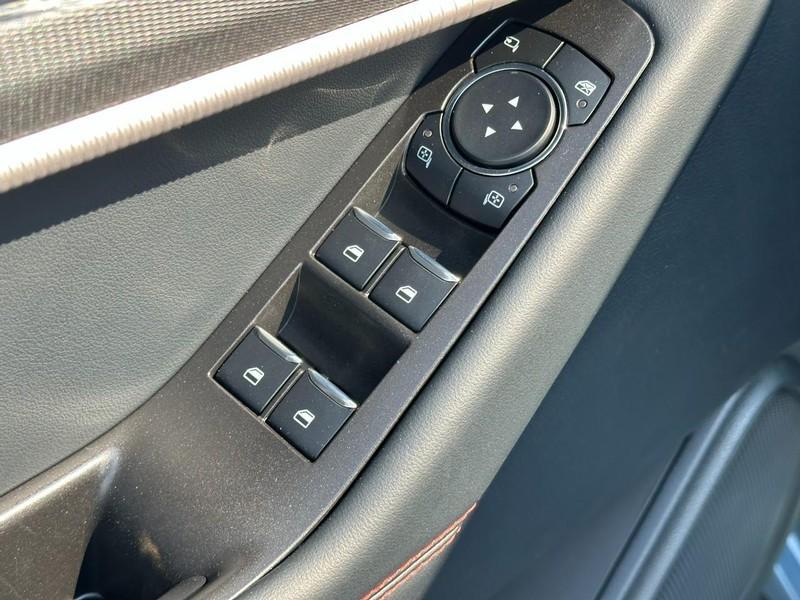 new 2025 Ford Explorer car, priced at $47,577
