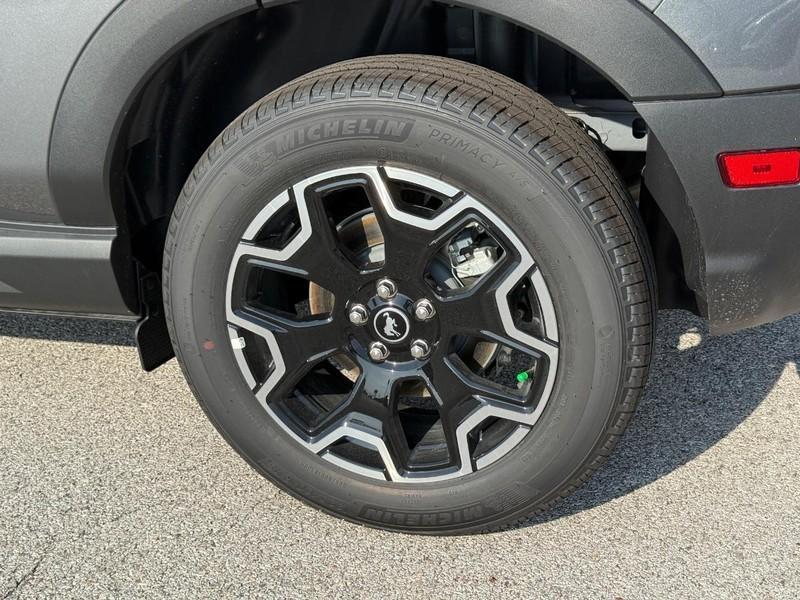 new 2025 Ford Bronco Sport car, priced at $33,704