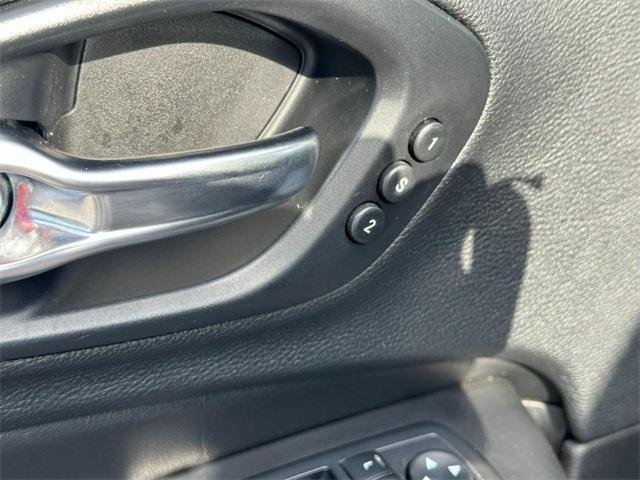 used 2019 Jeep Cherokee car, priced at $17,500