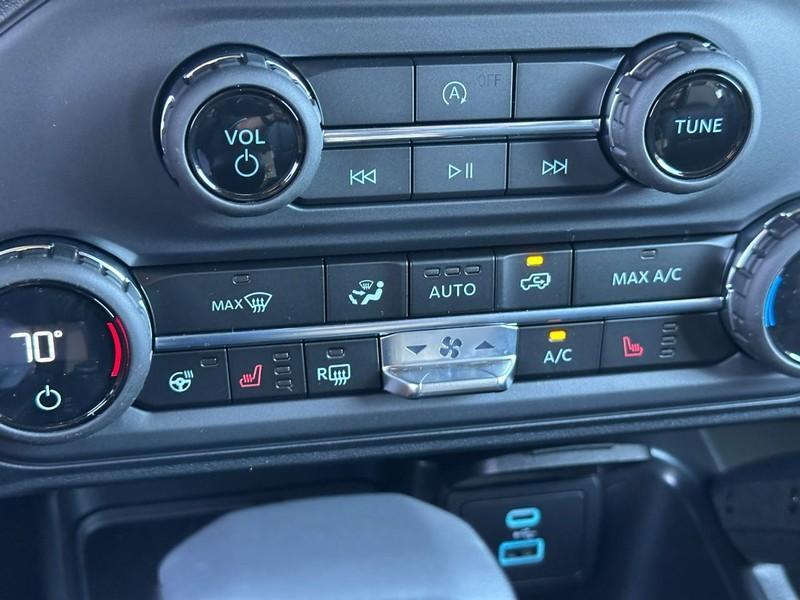 new 2025 Ford Bronco car, priced at $56,325