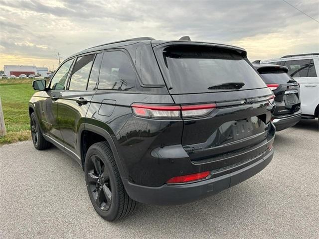 used 2023 Jeep Grand Cherokee car, priced at $30,000
