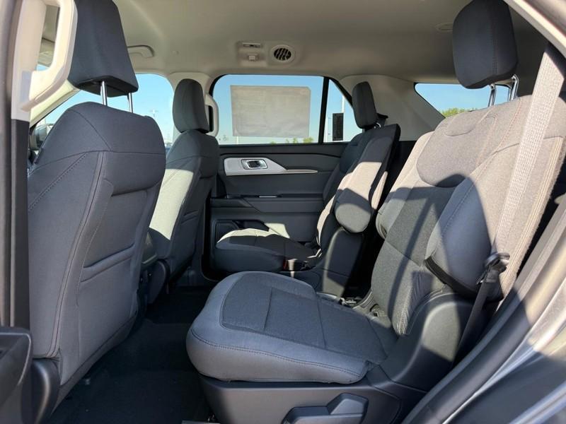 new 2025 Ford Explorer car, priced at $38,568