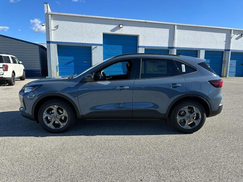 new 2025 Ford Escape car, priced at $31,021