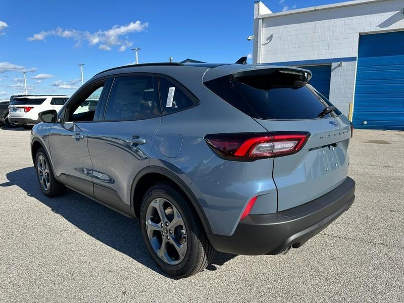 new 2025 Ford Escape car, priced at $31,021