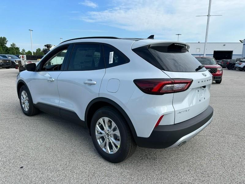 new 2025 Ford Escape car, priced at $26,829