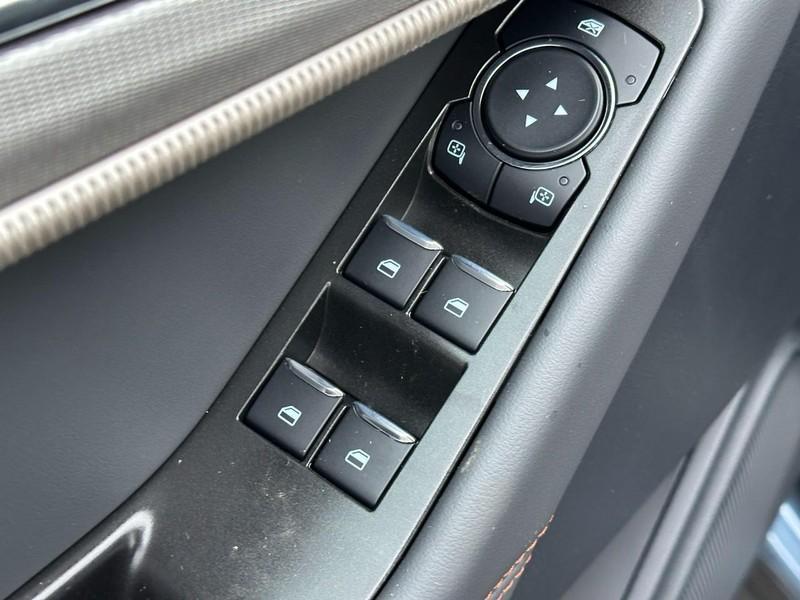 new 2025 Ford Explorer car, priced at $43,842