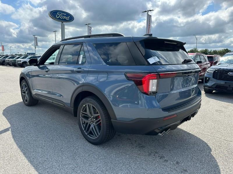 new 2025 Ford Explorer car, priced at $56,582