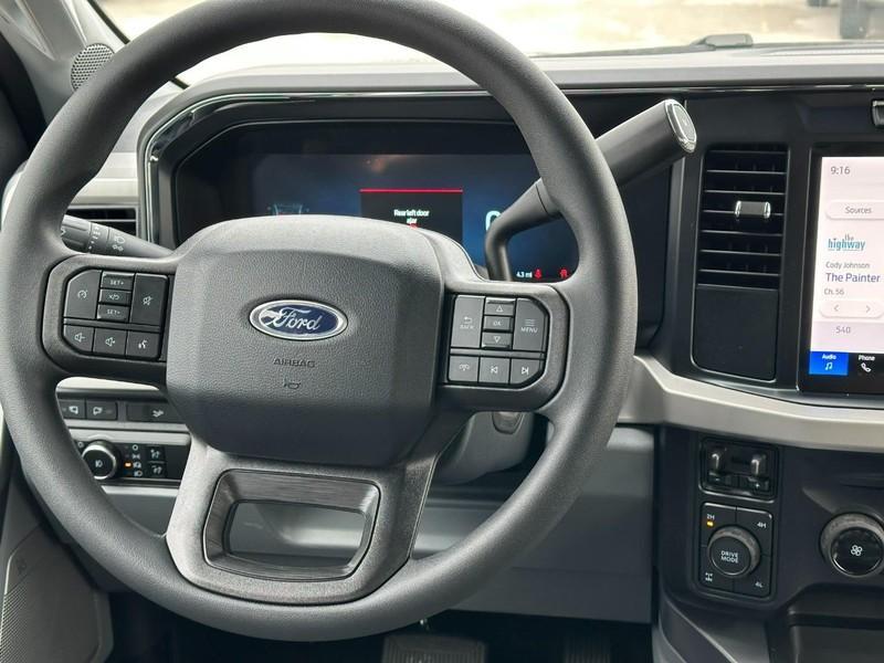 new 2024 Ford F-250 car, priced at $58,348