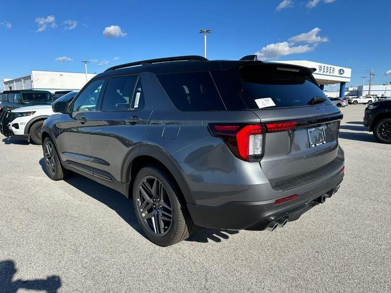 new 2025 Ford Explorer car, priced at $59,975