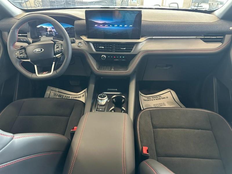 new 2025 Ford Explorer car, priced at $55,620