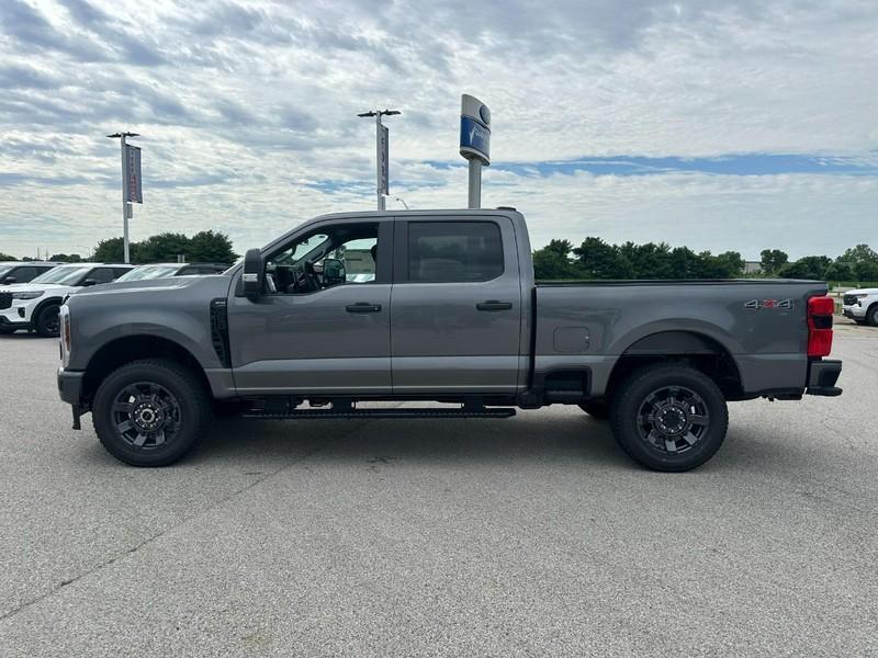 new 2025 Ford F-250 car, priced at $56,325