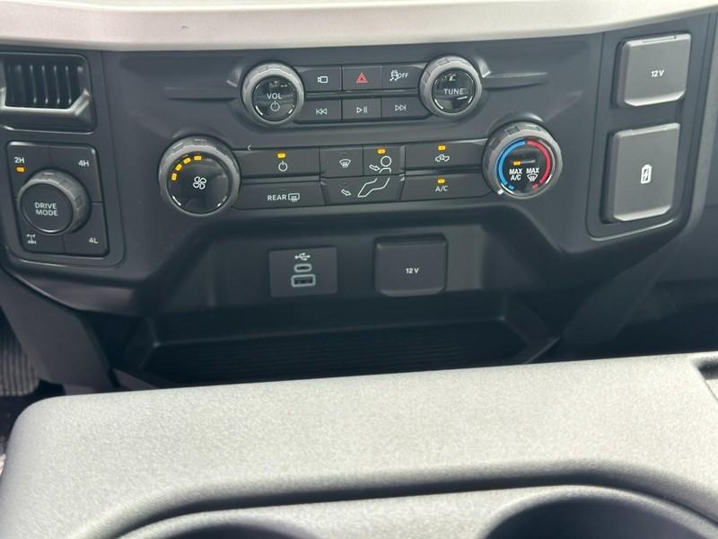 new 2025 Ford F-250 car, priced at $56,325