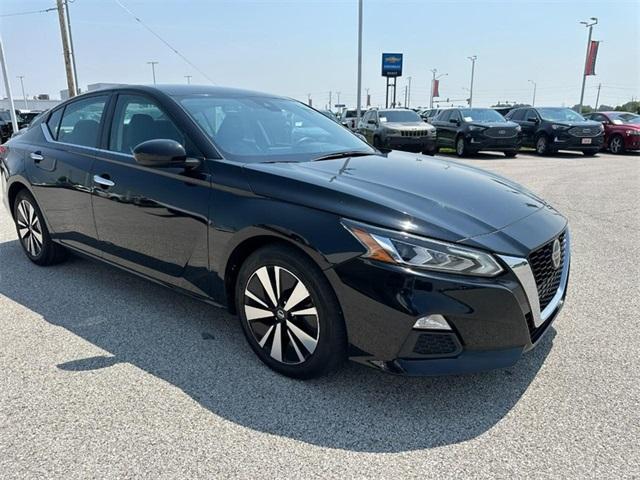 used 2022 Nissan Altima car, priced at $19,000
