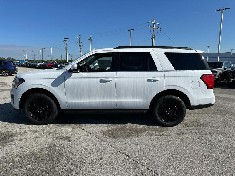 new 2024 Ford Expedition car, priced at $60,301