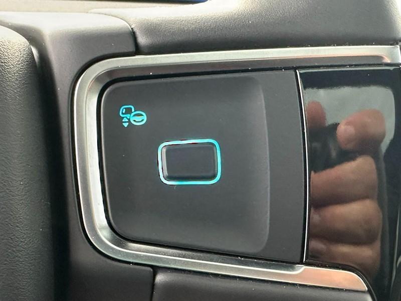 new 2025 Ford Expedition car, priced at $77,984