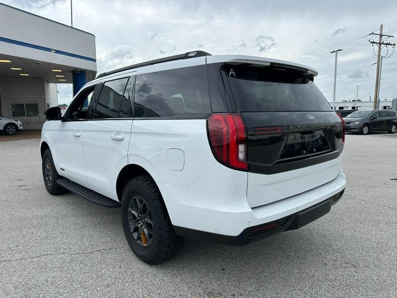 new 2025 Ford Expedition car, priced at $77,984