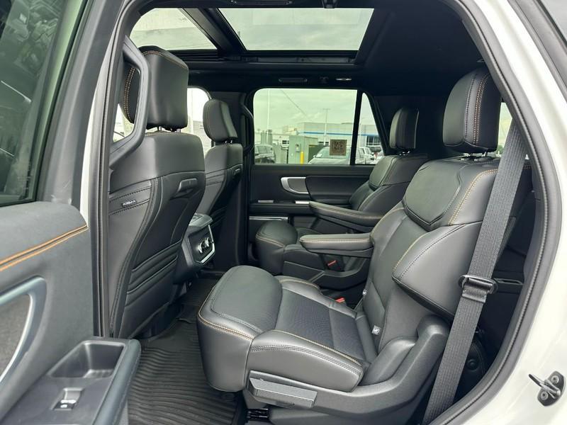 new 2025 Ford Expedition car, priced at $77,984