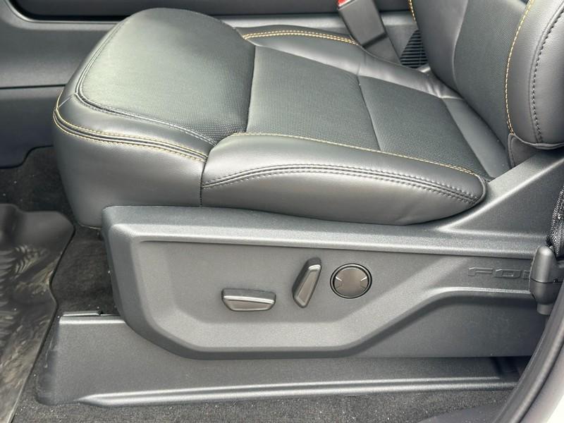 new 2025 Ford Expedition car, priced at $77,984