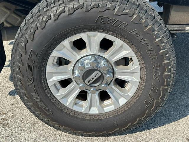 used 2022 Ford F-250 car, priced at $40,000