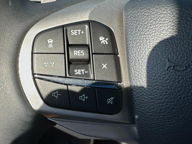 new 2025 Ford Explorer car, priced at $43,072