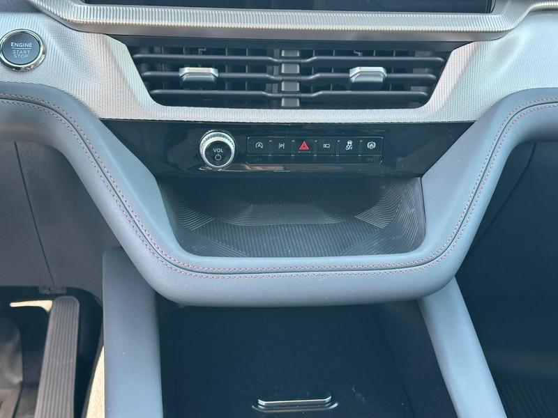 new 2025 Ford Explorer car, priced at $43,072