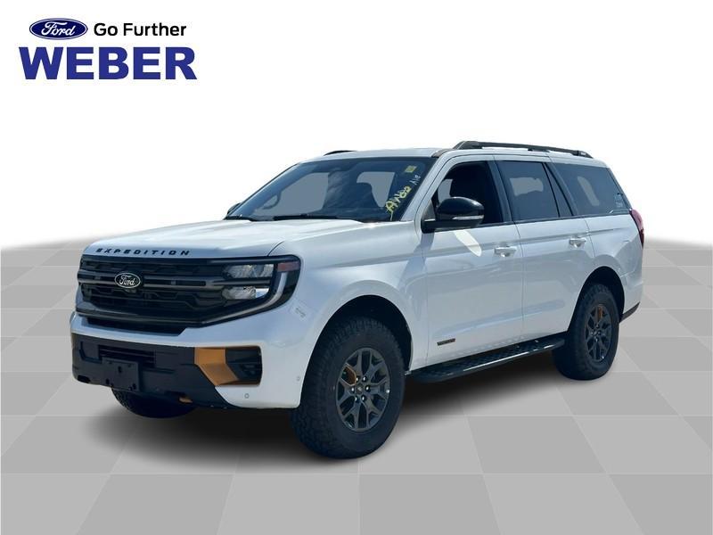 new 2025 Ford Expedition car, priced at $79,173