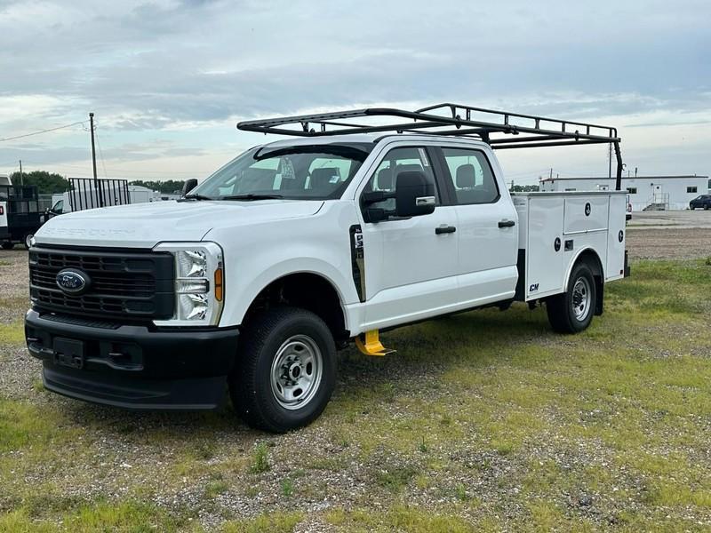 new 2025 Ford F-350 car, priced at $56,385