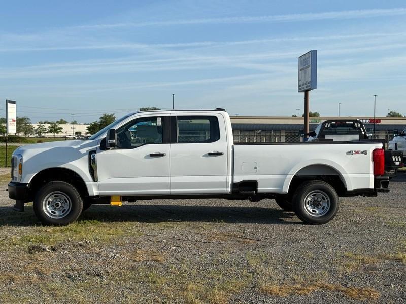 new 2025 Ford F-350 car, priced at $56,385