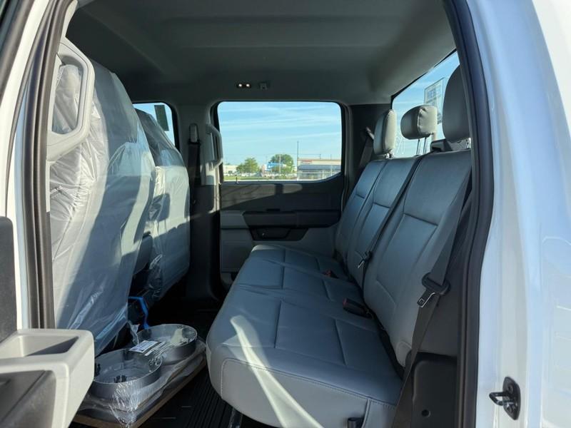 new 2025 Ford F-350 car, priced at $56,385
